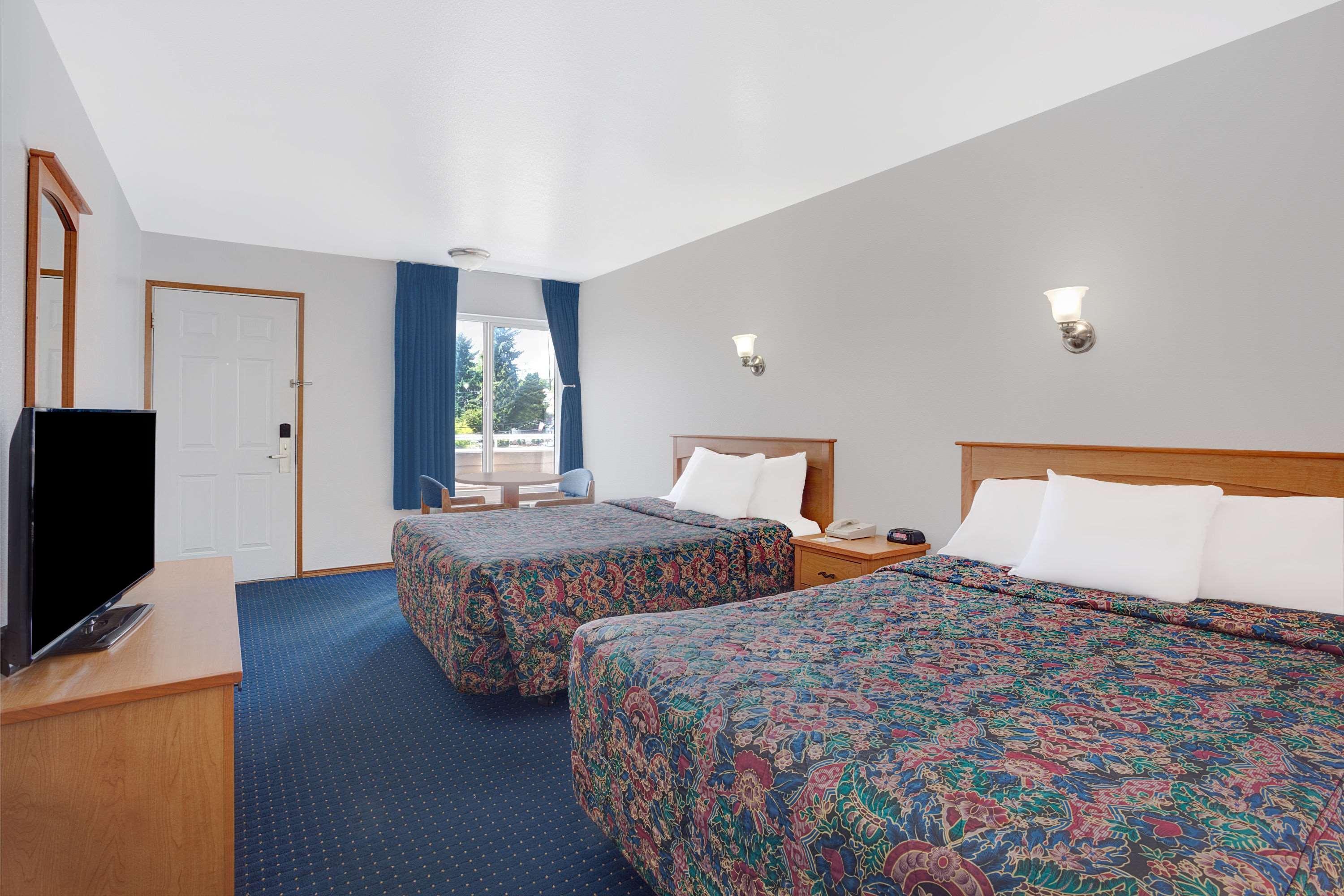 Days Inn By Wyndham Seattle North Of Downtown Extérieur photo